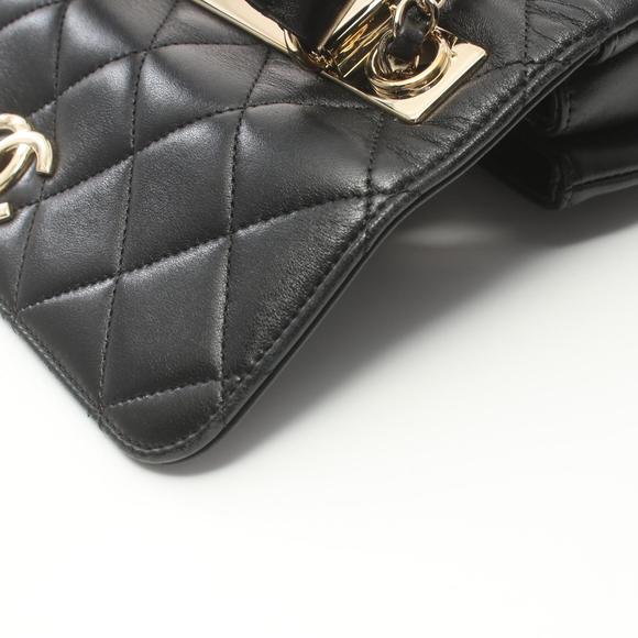 Chanel Trendy CC Handbag Lambskin Black - Picture 9 of 10